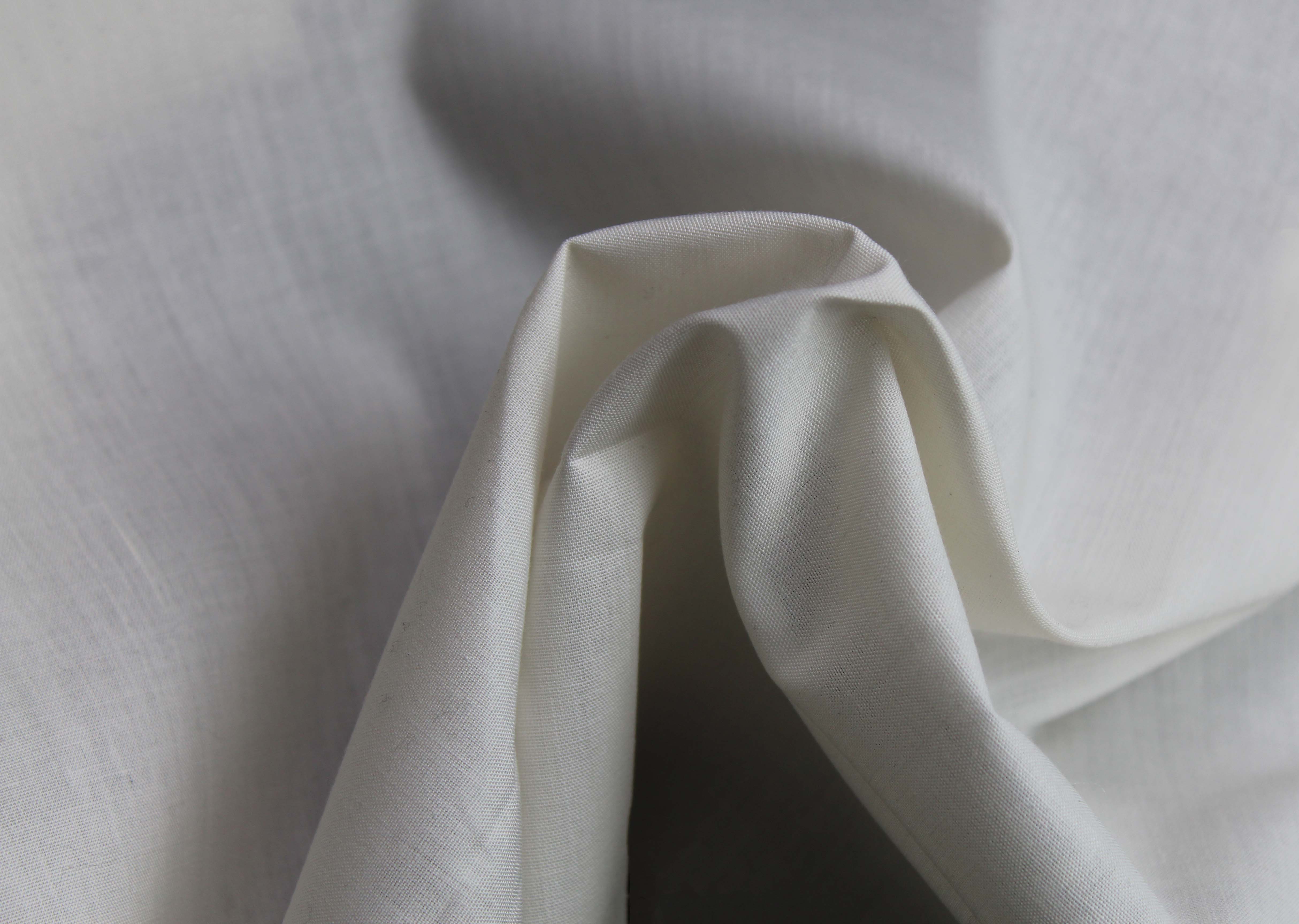 100g/m2 POLY COTTON POPLIN - IVORY